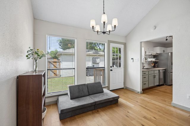5631 Victor Street, Dallas, TX 75214