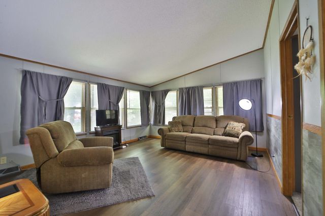 801 E Lake Street, Osakis, MN 56360