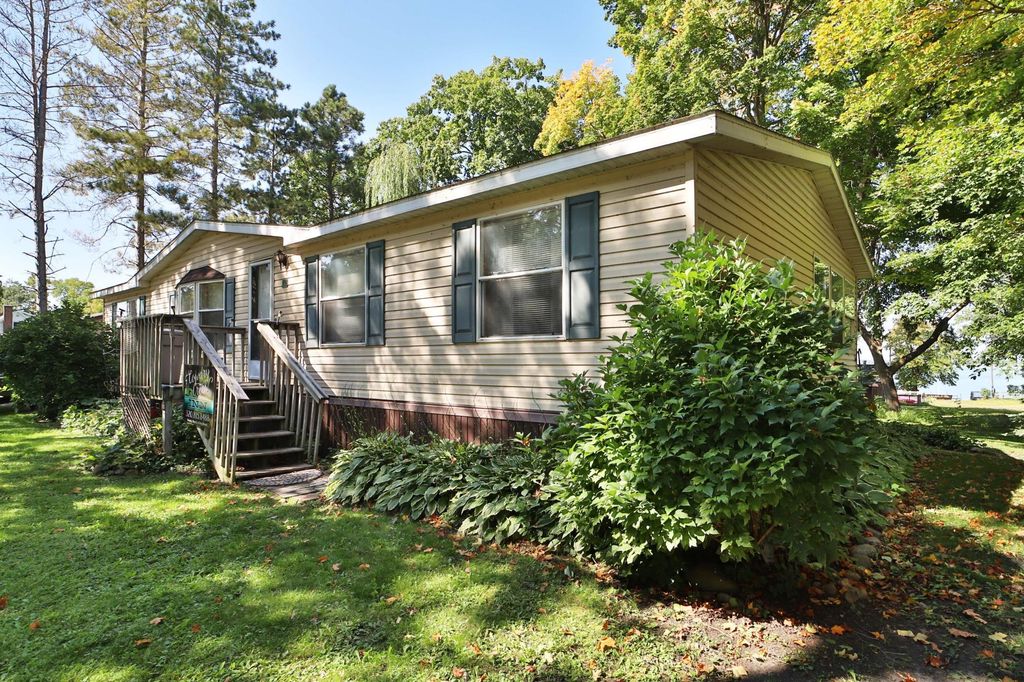 801 E Lake Street, Osakis, MN 56360