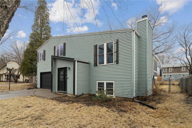 1240 Esther Court, Iowa City, IA 52240