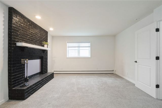 1240 Esther Court, Iowa City, IA 52240