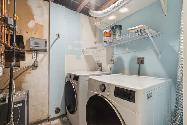 1240 Esther Court, Iowa City, IA 52240