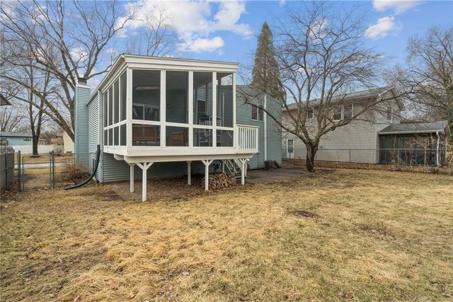 1240 Esther Court, Iowa City, IA 52240