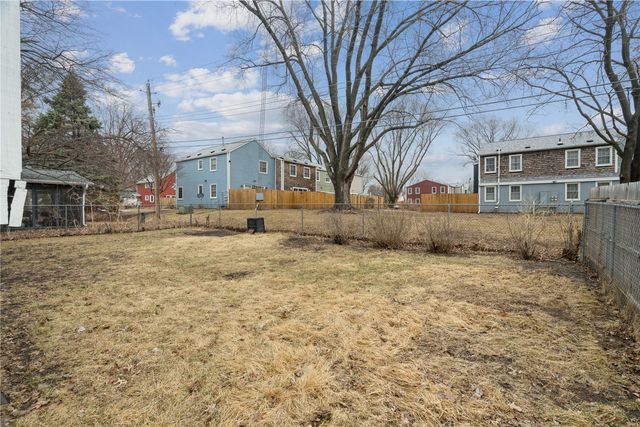 1240 Esther Court, Iowa City, IA 52240