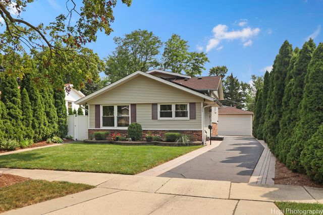 1569 Sherman Place, Des Plaines, IL 60016