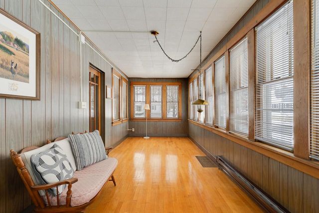 2405 State STREET, La Crosse, WI 54601