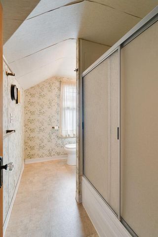 2405 State STREET, La Crosse, WI 54601