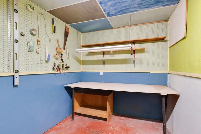 2405 State STREET, La Crosse, WI 54601