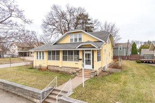 2405 State STREET, La Crosse, WI 54601