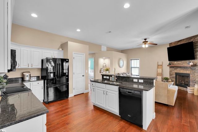 480 Abberly Lane, Boiling Springs, SC 29316