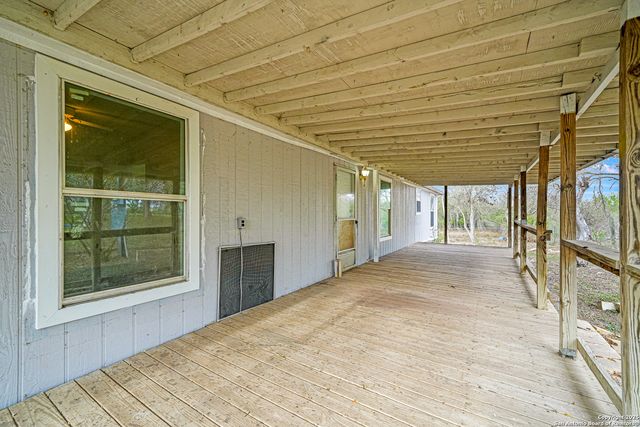 844 County Road 4511, Hondo, TX 78861