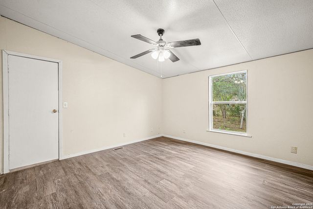 844 County Road 4511, Hondo, TX 78861