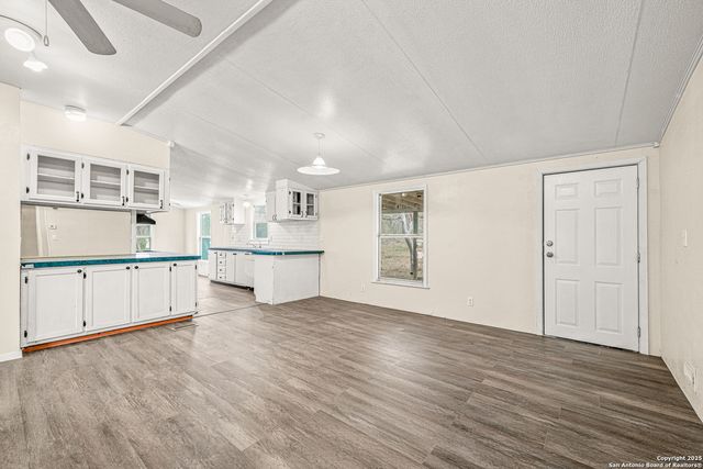 844 County Road 4511, Hondo, TX 78861