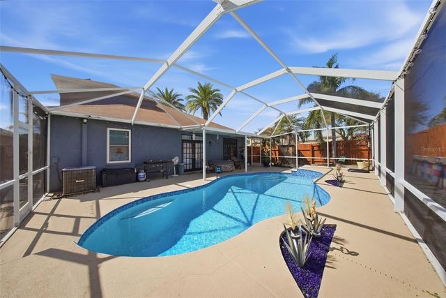 18212 BROOKPARK DRIVE, Tampa, FL 33647