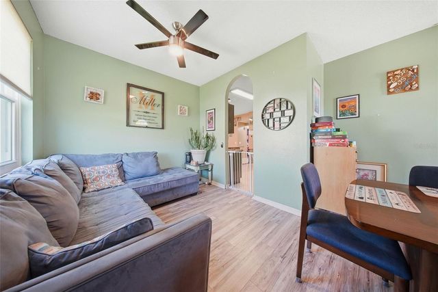 18212 BROOKPARK DRIVE, Tampa, FL 33647