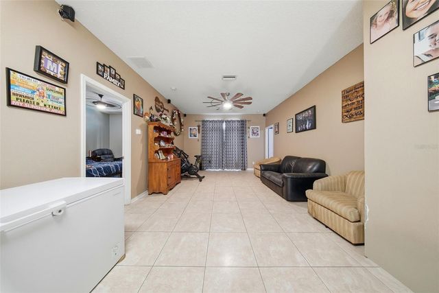 18212 BROOKPARK DRIVE, Tampa, FL 33647