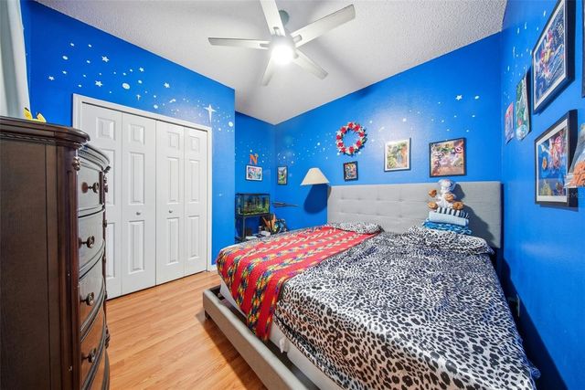 18212 BROOKPARK DRIVE, Tampa, FL 33647