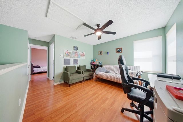 18212 BROOKPARK DRIVE, Tampa, FL 33647