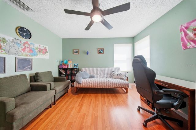 18212 BROOKPARK DRIVE, Tampa, FL 33647