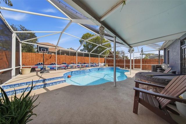 18212 BROOKPARK DRIVE, Tampa, FL 33647