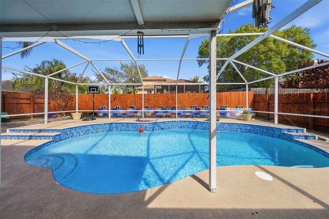 18212 BROOKPARK DRIVE, Tampa, FL 33647