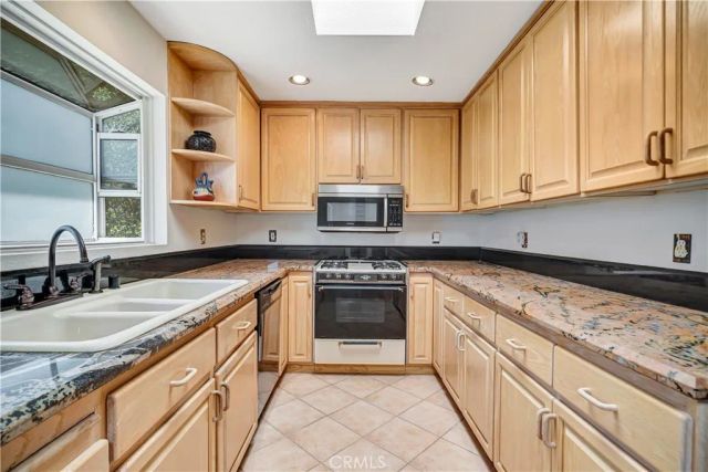 22011 Callado Way, Topanga, CA 90290