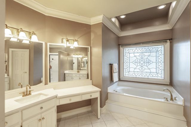 135 N Country Club Dr, Hendersonville, TN 37075