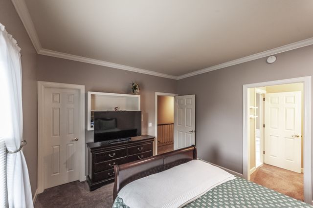 135 N Country Club Dr, Hendersonville, TN 37075