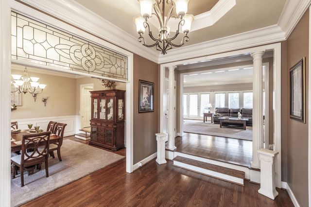 135 N Country Club Dr, Hendersonville, TN 37075