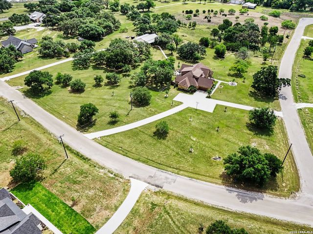 103 RIO GRANDE DR, Blanco, TX 78606