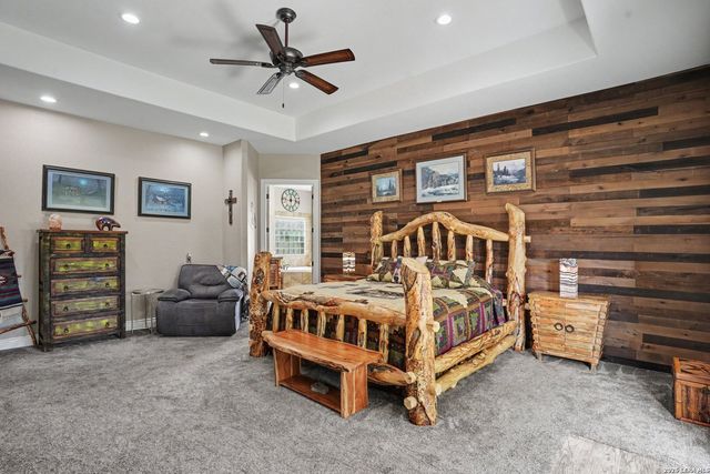 103 RIO GRANDE DR, Blanco, TX 78606