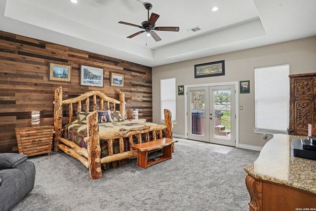 103 RIO GRANDE DR, Blanco, TX 78606