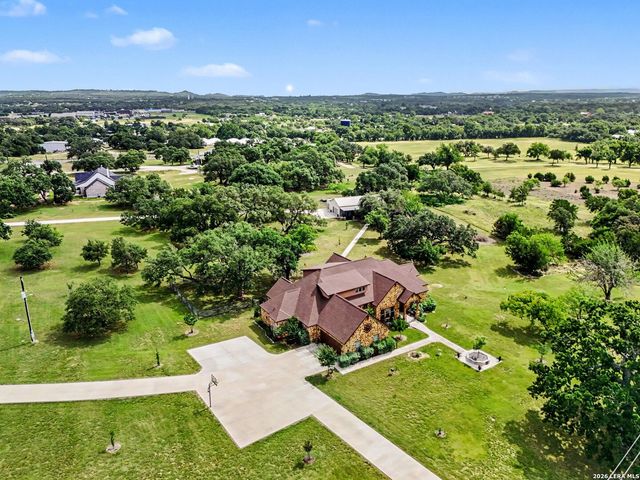 103 RIO GRANDE DR, Blanco, TX 78606