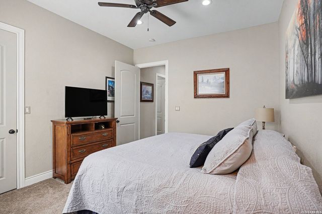 103 RIO GRANDE DR, Blanco, TX 78606