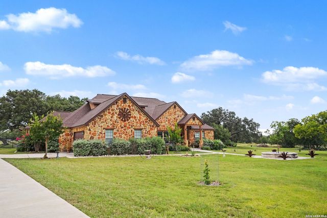 103 RIO GRANDE DR, Blanco, TX 78606