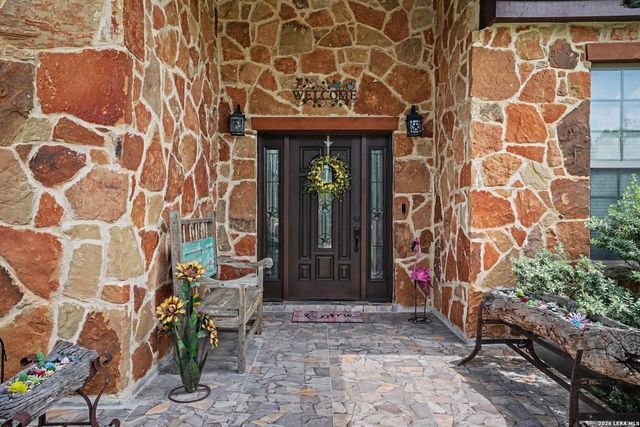 103 RIO GRANDE DR, Blanco, TX 78606