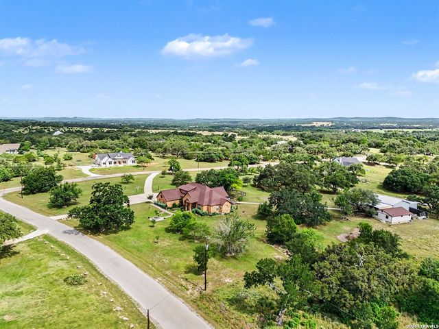 103 RIO GRANDE DR, Blanco, TX 78606