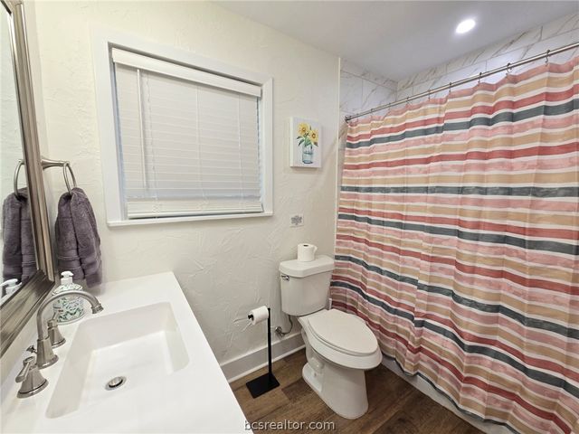 513 Gilchrist Avenue, College Station, TX 77840