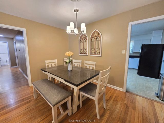 513 Gilchrist Avenue, College Station, TX 77840
