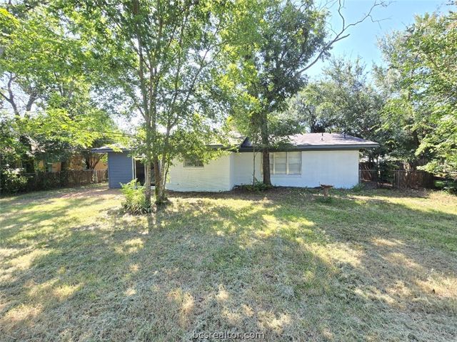 513 Gilchrist Avenue, College Station, TX 77840