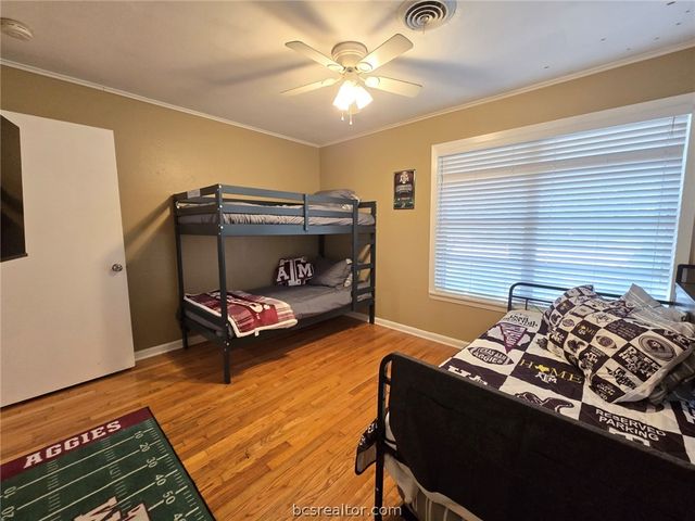 513 Gilchrist Avenue, College Station, TX 77840