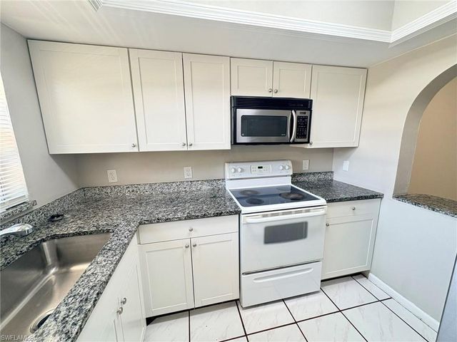 1123 SW 48th TER 106, Cape Coral, FL 33914