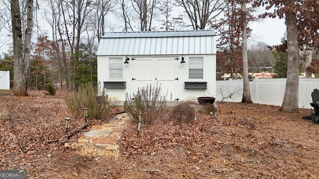 225 E Underwood Street, Cleveland, GA 30528