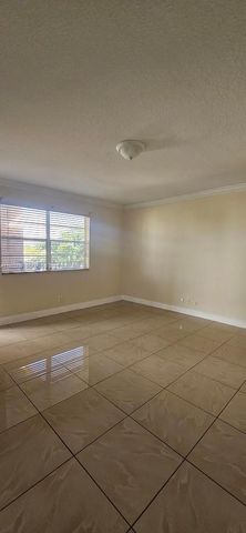 110 SE 2nd St 306, Hallandale Beach, FL 33009