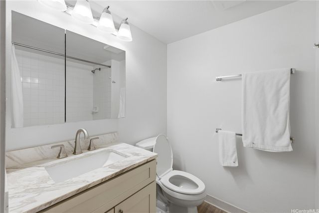 1448 Young Street 304, Honolulu, HI 96814