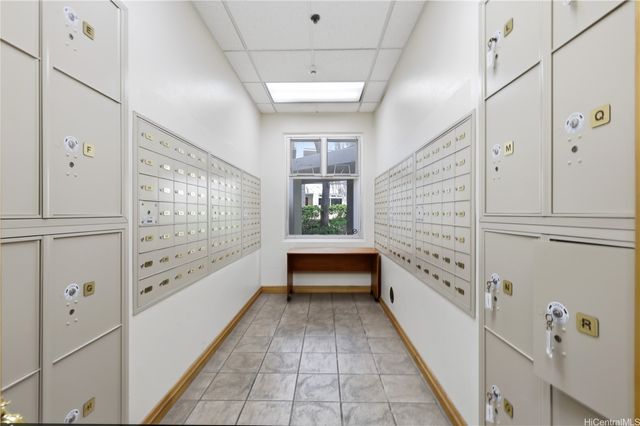 1448 Young Street 304, Honolulu, HI 96814