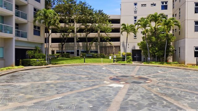 1448 Young Street 304, Honolulu, HI 96814