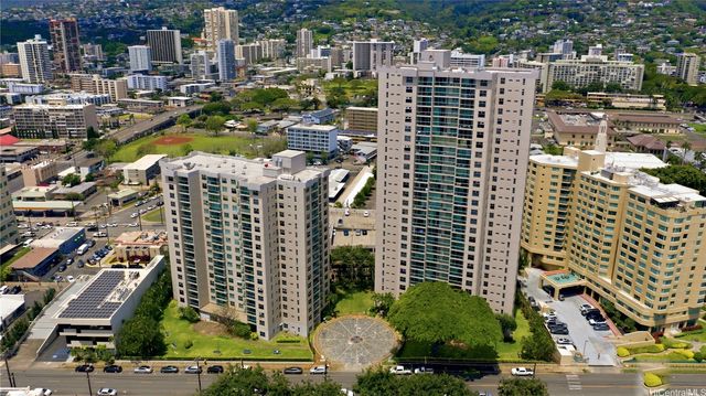 1448 Young Street 304, Honolulu, HI 96814