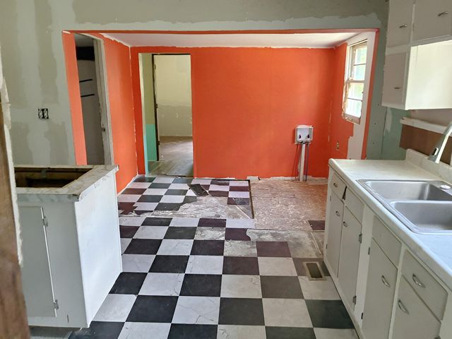 400 Flint Road, Waco, KY 40385
