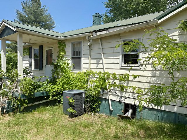 400 Flint Road, Waco, KY 40385